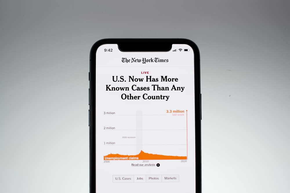 Стало известно, сколько Google платит Apple